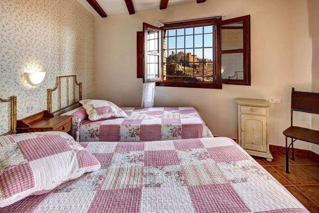 Apartamentos Bellavista Alquézar Zimmer foto