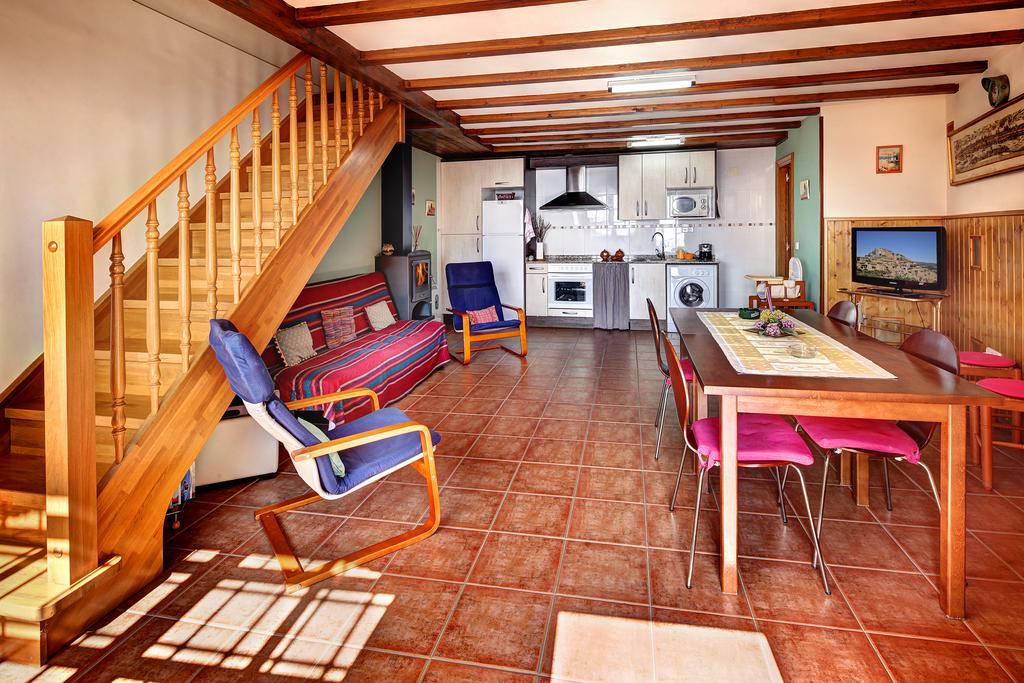 Apartamentos Bellavista Alquézar Zimmer foto