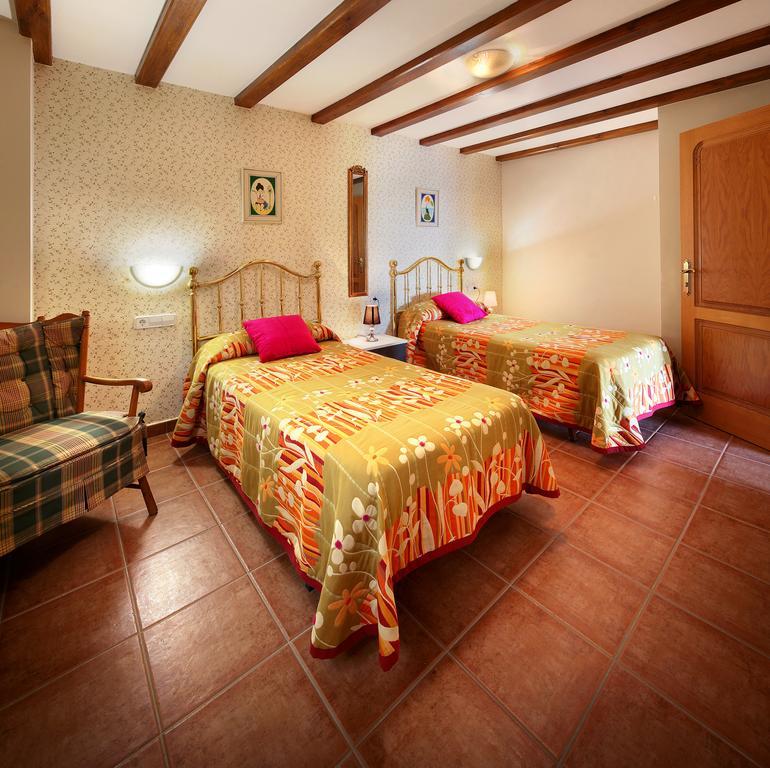 Apartamentos Bellavista Alquézar Zimmer foto